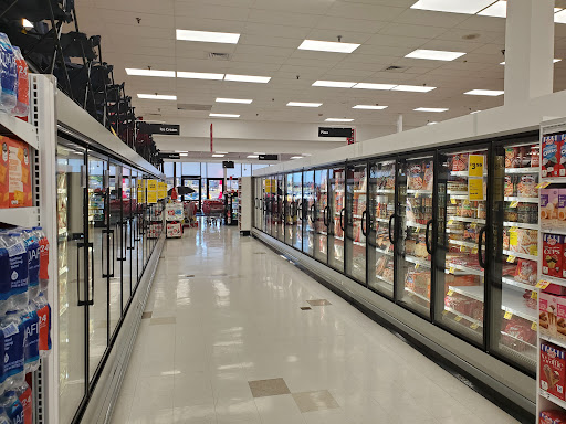 Grocery Store «Winn-Dixie», reviews and photos, 701 E Main St, Prattville, AL 36067, USA