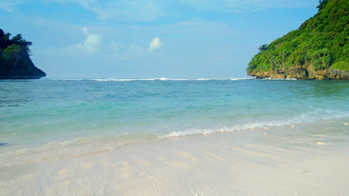 Yosua Beach photo #2