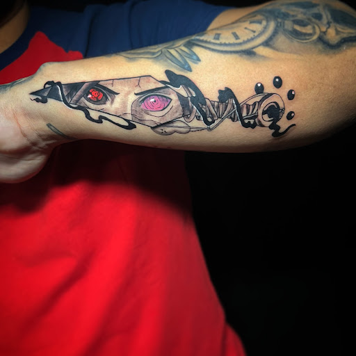 Explore triple moon finger tattoo ideas, creative tattoo ideas in Chicago, available at Twisted Tattoo Studio