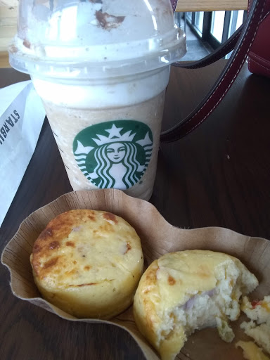 Coffee Shop «Starbucks», reviews and photos, 1741 E Geneva St a, Delavan, WI 53115, USA