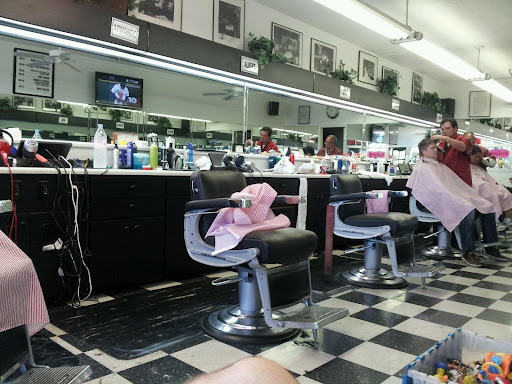 Barber Shop «Downing Center Barber Shop», reviews and photos, 15543 Union Ave, Los Gatos, CA 95032, USA