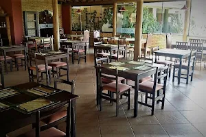 VinteDois Restaurante image