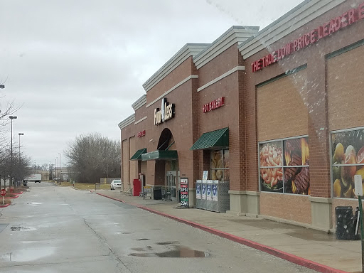 Grocery Store «Food 4 Less», reviews and photos, 12150 S Pulaski Rd, Alsip, IL 60803, USA