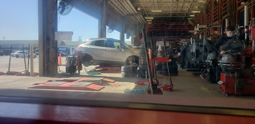 Tire Shop «Discount Tire Store - San Antonio, TX», reviews and photos, 1755 SW Loop 410, San Antonio, TX 78227, USA