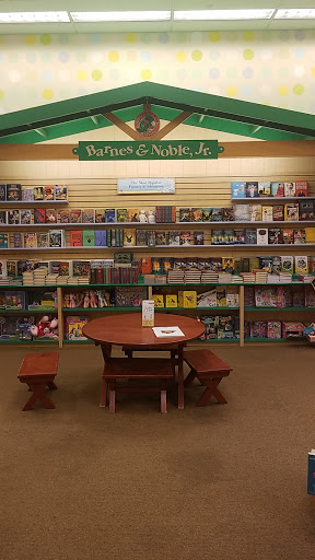 Barnes & Noble image