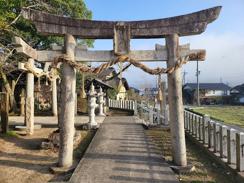 内倉神社