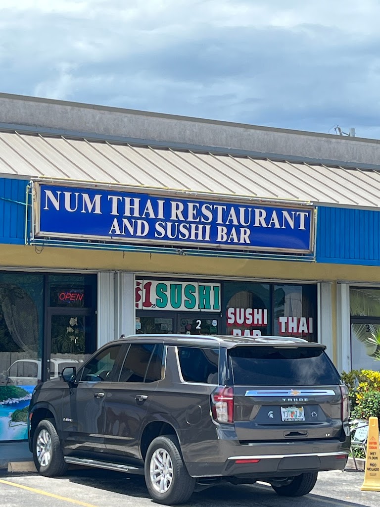 Num Thai Restaurant And Sushi Bar 33037