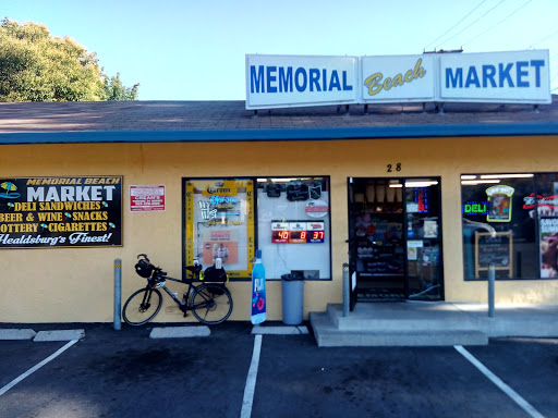 Memorial Beach Market, 28 Healdsburg Ave, Healdsburg, CA 95448, USA, 