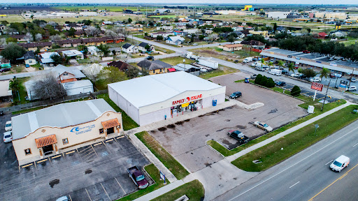 Roofing Contractor «McAllen Valley Roofing Co.», reviews and photos, 107 Calle Del Norte Dr #5c, Laredo, TX 78041, USA