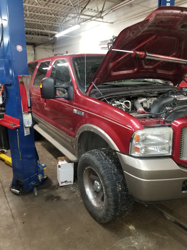 Auto Repair Shop «Integrity Auto Care», reviews and photos, 901 S Riverside Dr a, Clarksville, TN 37040, USA