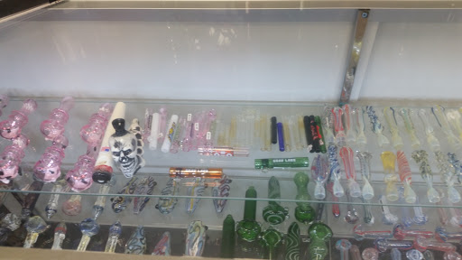 Tobacco Shop «One Stop Smoke shop», reviews and photos, 4711 Rigsby Ave, San Antonio, TX 78222, USA