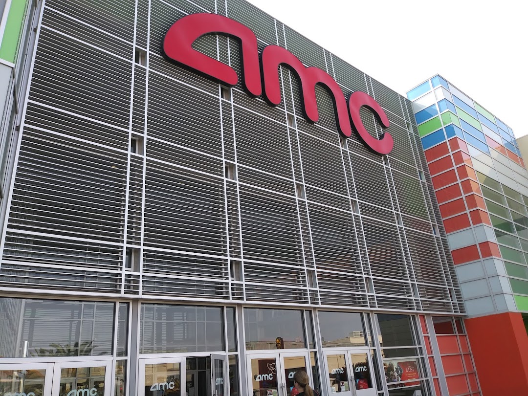 AMC Town Square 18