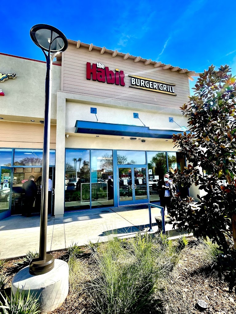 The Habit Burger Grill 92064