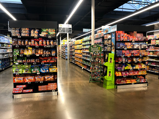 Supermarket «Cermak Fresh Produce», reviews and photos, 4000 W Diversey Ave, Chicago, IL 60639, USA