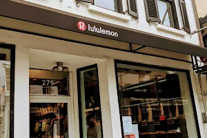 lululemon image