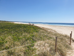 Foto von Nine Mile Beach mit eine gerade küstenlinie