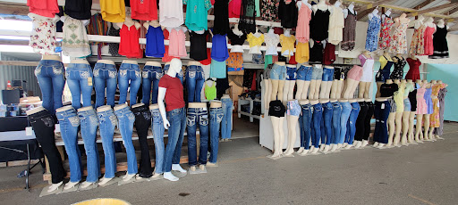 Flea Market «Flea Mart», reviews and photos, 12280 TX-16, San Antonio, TX 78224, USA