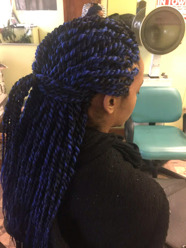Hair Salon «Senegalese African Hair Braiding», reviews and photos, 10218 W McNichols Rd, Detroit, MI 48221, USA