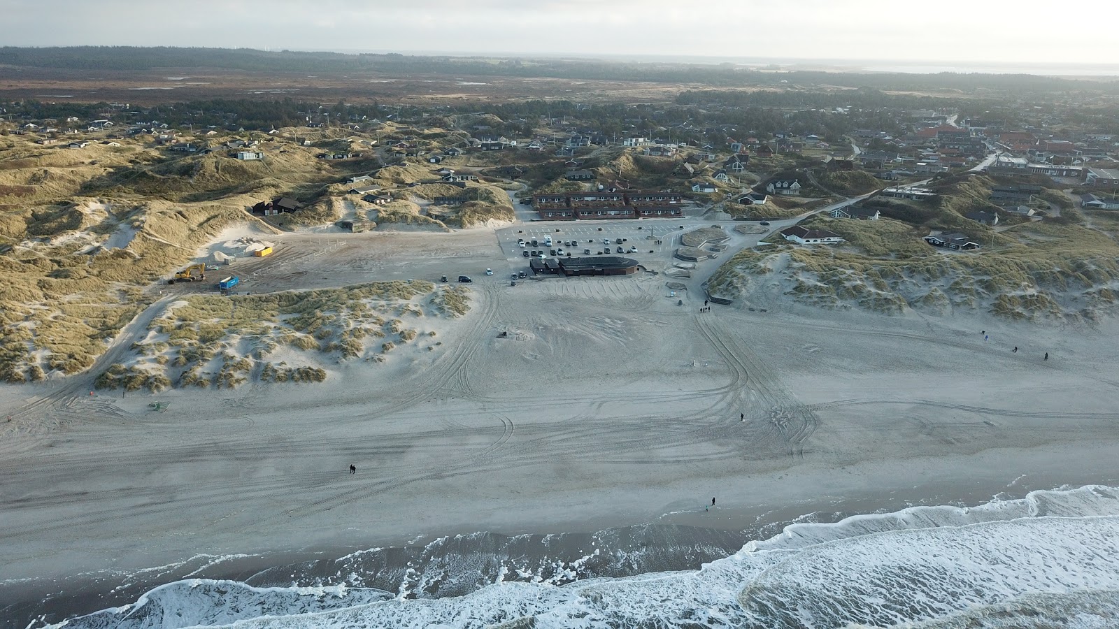 Photo de Henne Beach - bon endroit convivial pour les animaux de compagnie pour les vacances