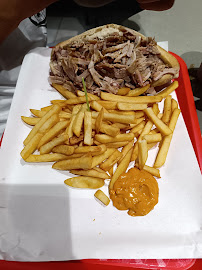 Porc effiloché du Restaurant Eyfel Grill & Kebabs à Paris - n°5