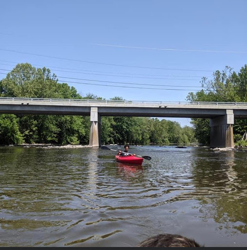 Ski Shop «Cabin Craft Snowboard & Ski Shop», reviews and photos, 2 Main St, Spring Mt, PA 19478, USA