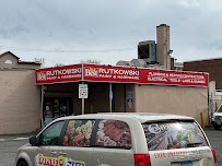 Rutkowski Paint and Hardware - Photo 3 - Car repair in New Britain, CT, Hartford