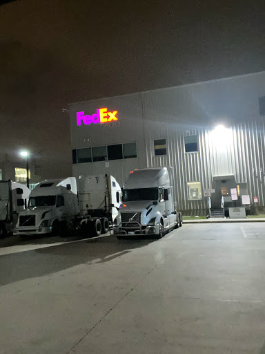 Mailing Service «FedEx Ground», reviews and photos, 3901 Hanson Rd, Madison, WI 53704, USA