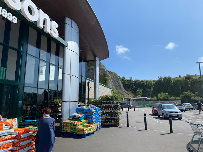 Comments and reviews of Morrisons Car Park