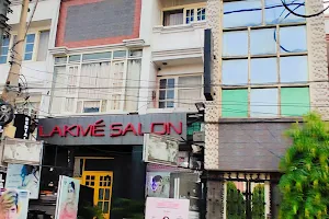 Lakme Salon Trikuta Nagar image