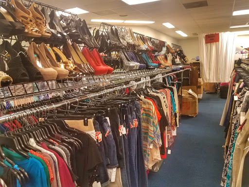 Thrift Store «The Vine Thrift», reviews and photos, 4609 Denton Hwy, Haltom City, TX 76117, USA