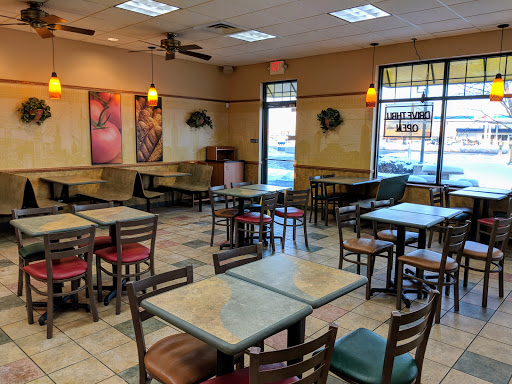 Restaurant «SUBWAY®Restaurants», reviews and photos, 2424 Center Rd, Burton, MI 48519, USA
