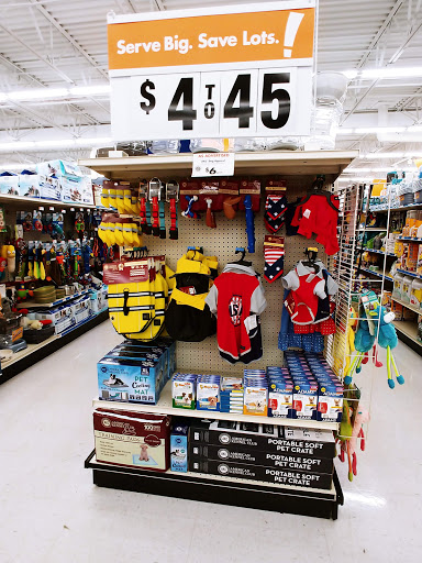 Discount Store «Big Lots», reviews and photos, 204 S Randall Rd, Elgin, IL 60123, USA