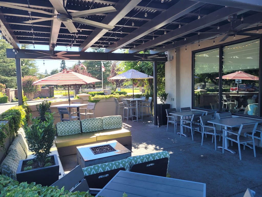 Unwined Kitchen & Bar 95926