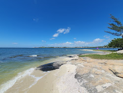 Pontal de Iguabinha, Araruama Beach'in fotoğrafı - rahatlamayı sevenler arasında popüler bir yer