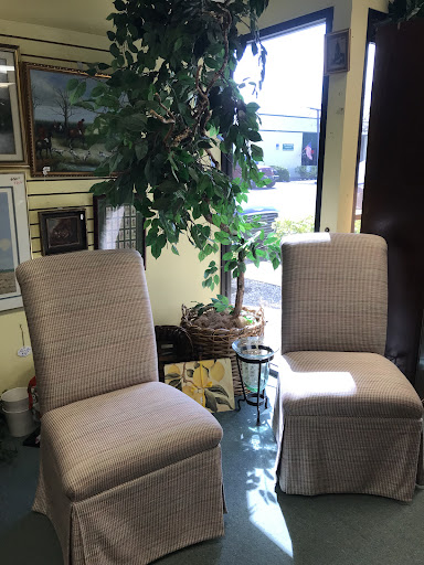 Thrift Store «Tambourine Resale Shop», reviews and photos, 1619 10th Ave, Vero Beach, FL 32960, USA