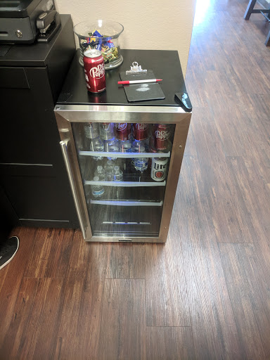 Barber Shop «5th Ave. Barber Shop», reviews and photos, 2815 N Loop 1604 E #113, San Antonio, TX 78232, USA