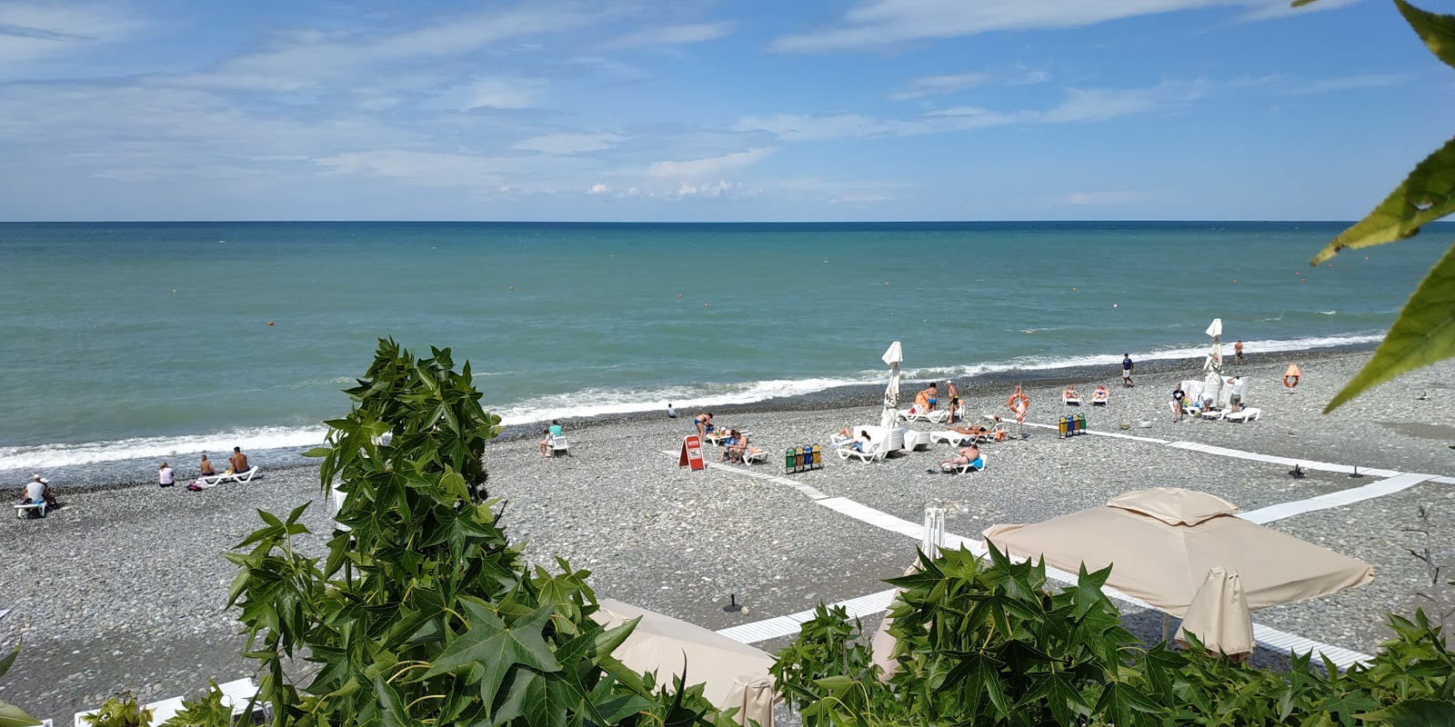 Loo beach photo #9