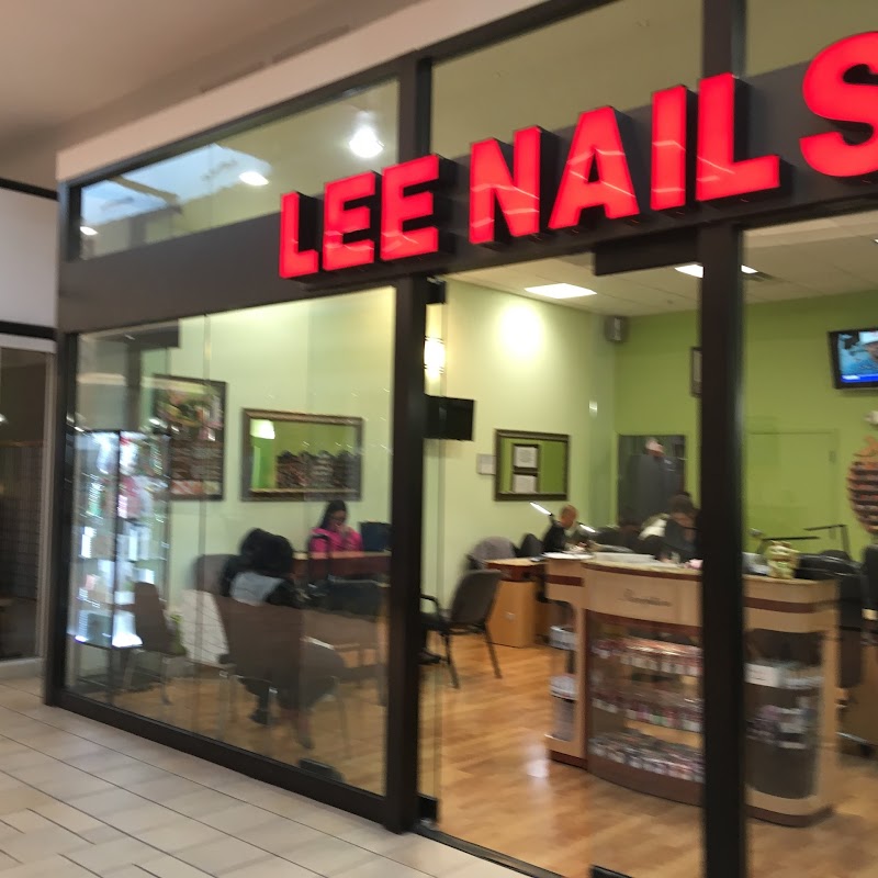 Lee Nails