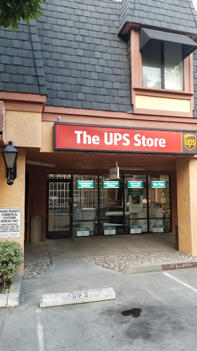 Shipping and Mailing Service «The UPS Store», reviews and photos, 140 B St #5, Davis, CA 95616, USA