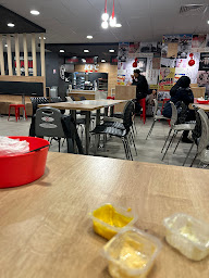 Photo n°2 de KFC Saint Witz à Saint-Witz ()