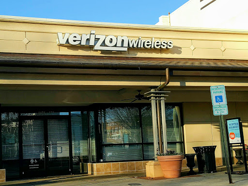 Cell Phone Store «Verizon», reviews and photos, 4421 Six Forks Rd #120, Raleigh, NC 27609, USA