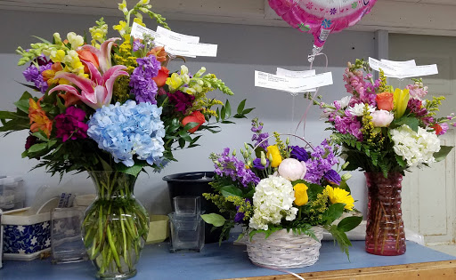 Florist «K & P Flowers & Gifts», reviews and photos, 1052 East Street S, Suffield, CT 06078, USA
