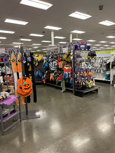 Pet Supply Store «Petco Animal Supplies», reviews and photos, 1530 Black Lake Blvd SW D, Olympia, WA 98502, USA