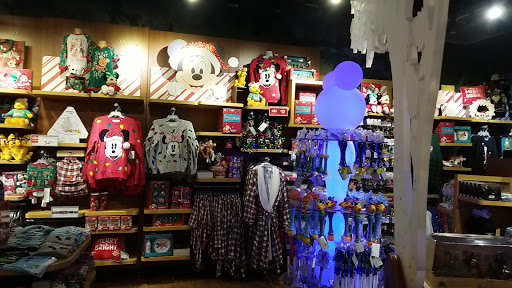 Toy Store «Disney Store», reviews and photos, 7875 Montgomery Rd, Cincinnati, OH 45236, USA