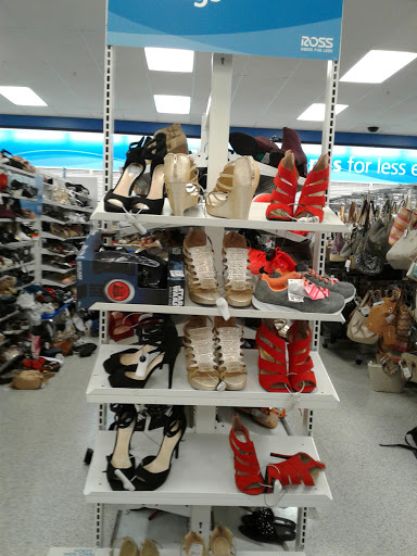 Shopping Mall «Northridge Shopping Center», reviews and photos, 891 E Commercial Blvd, Oakland Park, FL 33334, USA