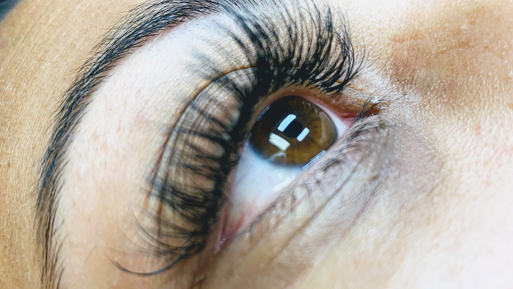 Lashes at Length LLC 06405