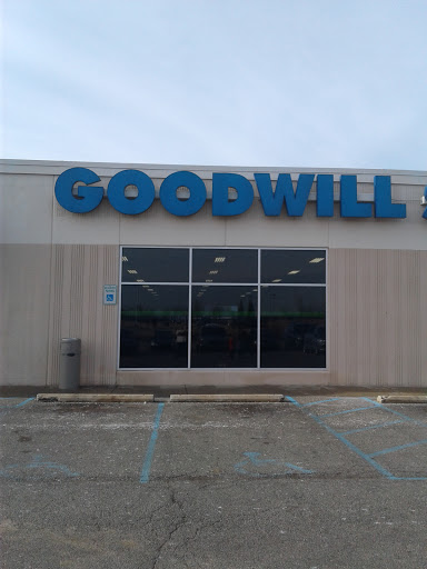 Non-Profit Organization «Goodwill Store», reviews and photos, 10333 Prosperity Cir, Camby, IN 46113, USA