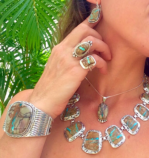 Jewelry Store «Silver Eagle Gallery», reviews and photos, 850 5th Ave S Suite B, Naples, FL 34102, USA