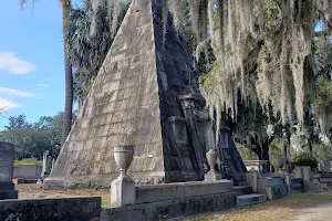 Magnolia Cemetery Trust image