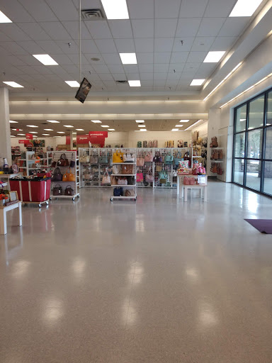Department Store «Bealls Outlet», reviews and photos, 2738 W Hillsborough Ave, Tampa, FL 33614, USA